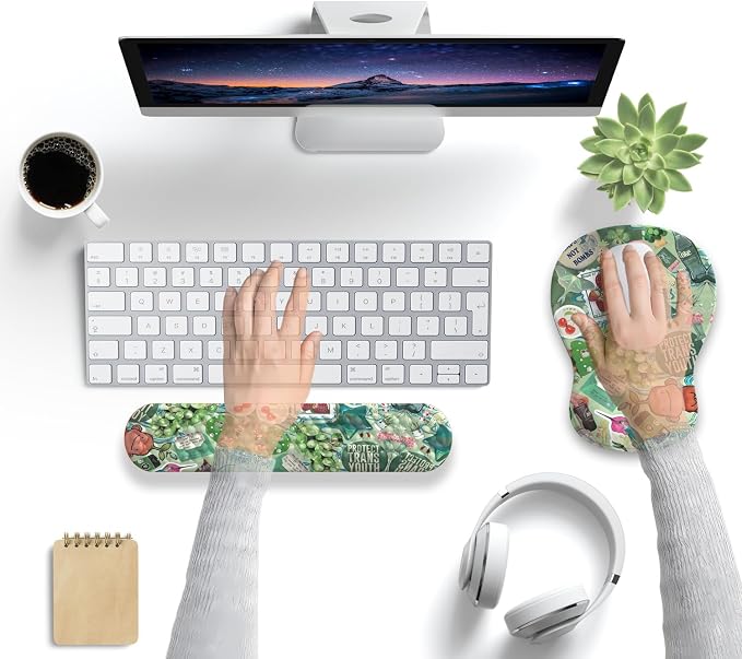 Mint Green Keyboard Wrist Rest Support Mouse Pad&Keyboard Set, Cute Green Ergonomic Mousepad Non-Slip Base Desk/Office Pain Relief&Easy Typing Pad with Neoprene Cloth&Raised Curved Memory Foam