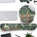 Cute Frog Mouse Pad with Wrist Rest Kawaii Green Decor Pain Relief Mat, Ergonomic Mouse Pad for Desk Computer Keyboard Laptop, Desk Decor Office Accessories for Girl Wrist Rest for Computer Keyboard.