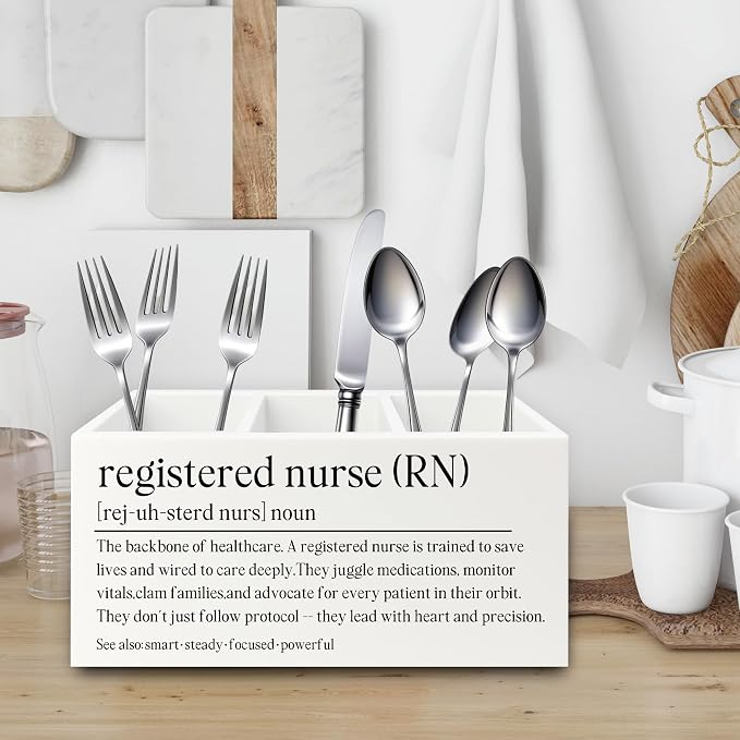 Registered Nurse Gifts Pen Pencil Holder Organizer for Desk, RN Gift for Nurses, Nurse Office Decor, Nursing Week Gifts Wooden Box Sign for Office Workplace Desk Tabletop Decorations
